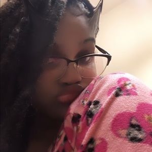 Meet your Posher, Kay